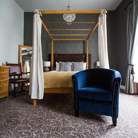 Hotel The Blue Boar Witney Exterior foto