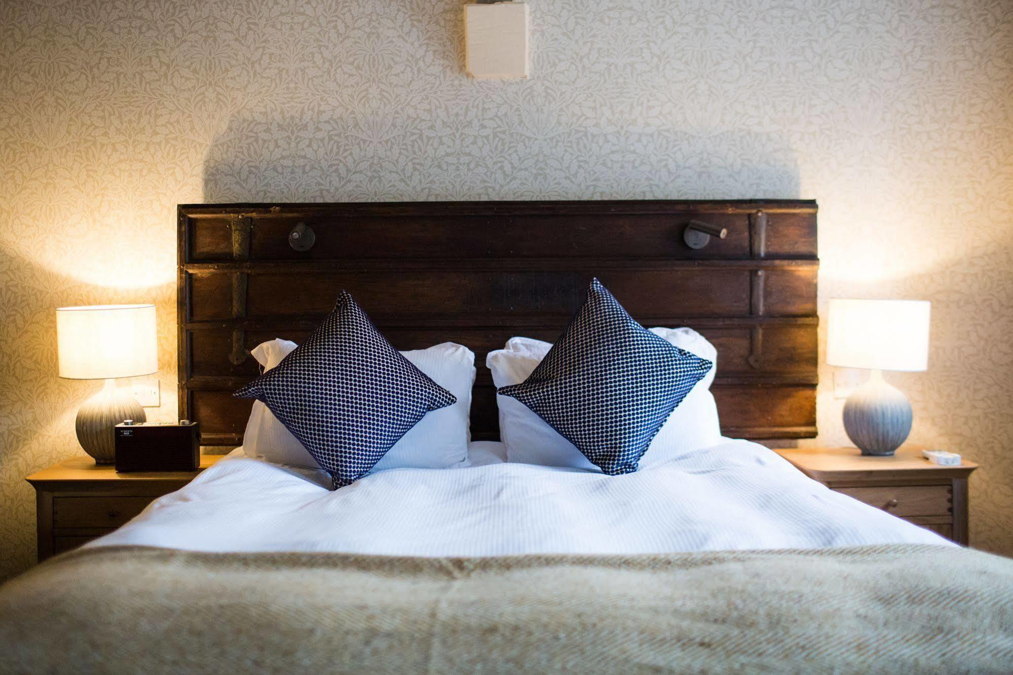 Hotel The Blue Boar Witney Exterior foto