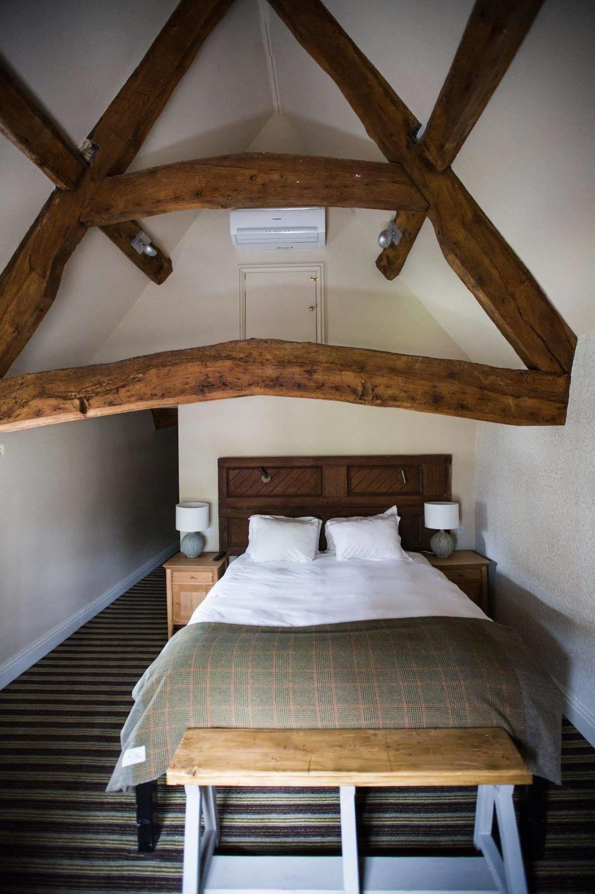 Hotel The Blue Boar Witney Exterior foto