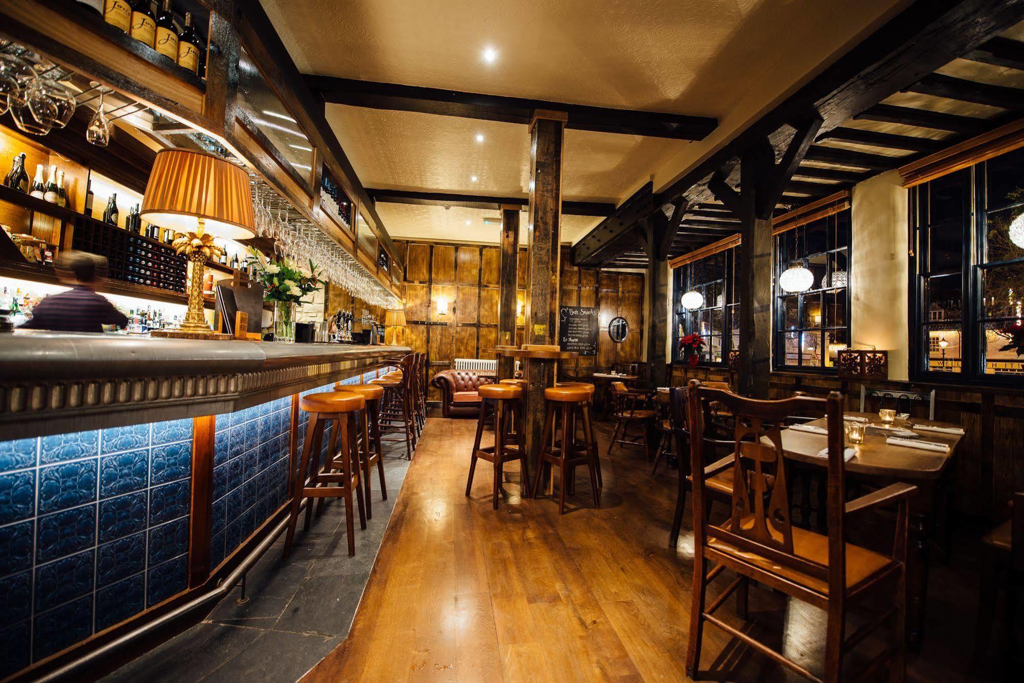 Hotel The Blue Boar Witney Exterior foto